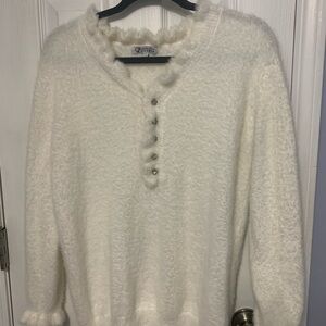 Elegant White V-Neck Cezele Sweater